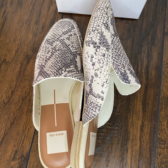 Dolce Vita Halee Flat Mule Stone Snake Print 6.5 - Picture 4 of 6